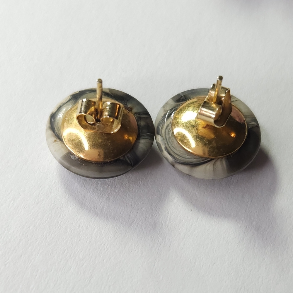 White Silver & Black Swirl Resin Gold Plated Post Earrings - Picture 4 of 9